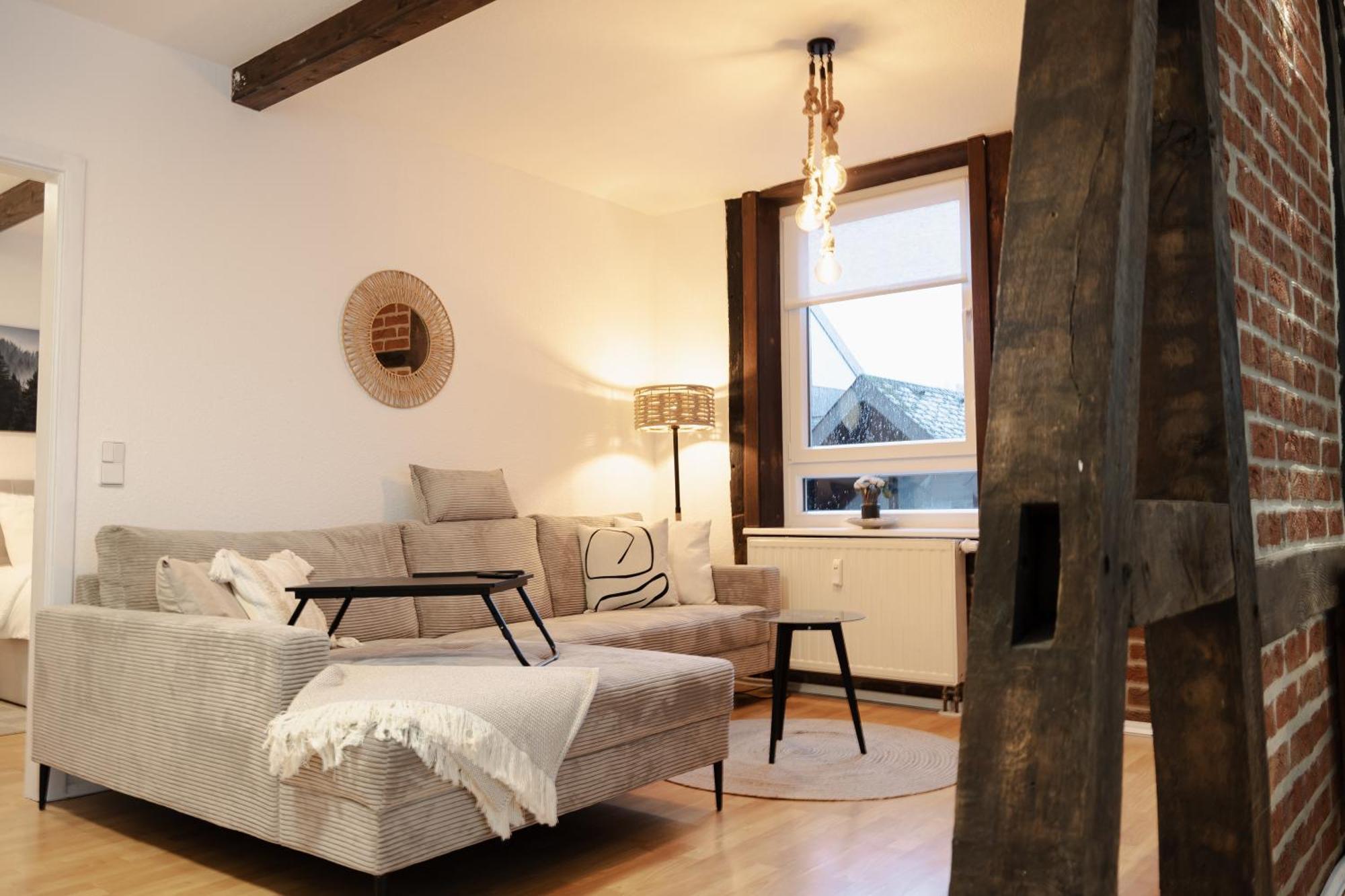 Jasta Homes Altstadt, Zentral, Ueberdachter Parkplatz, Netflix, Vollausstattung, Loft, Modern Und Komfort Hamelin Luaran gambar
